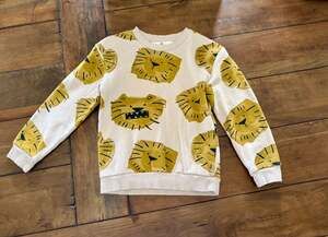 H&M Kids Beige Lion Print Crewneck Sweatshirt Size 6X-7